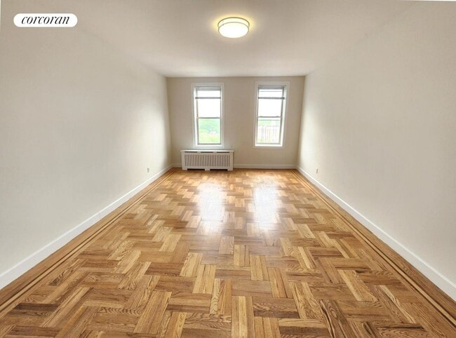 Building Photo - 3900 Greystone Ave