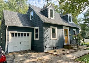 Building Photo - 8 18th Ave SW