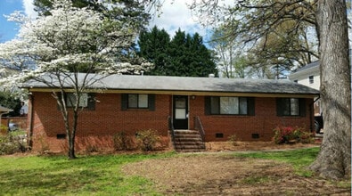 Building Photo - 427 Bertonley Ave