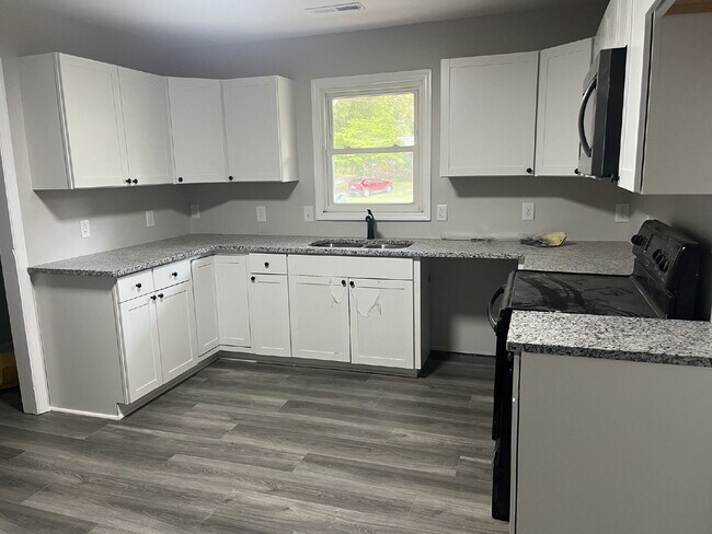 Photo - Newly Renovated 3-Bed Oasis with 2 Full Baths in Winston-Salem – Your Perfect Home Awaits!