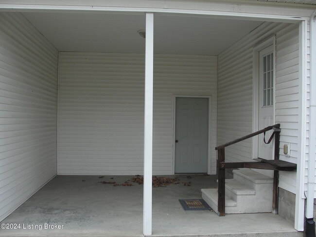 Building Photo - 112 Laura Ln