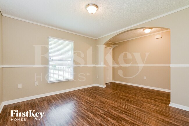 Foto del edificio - 1741 W Marshall Lake Dr