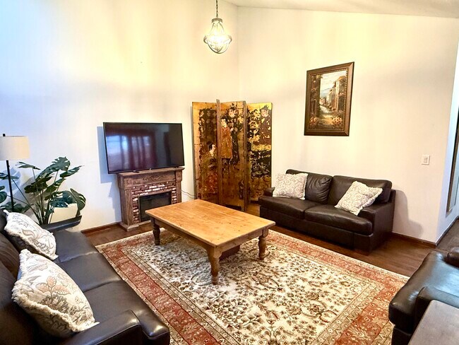 Foto del edificio - 1275 Periwinkle Pl