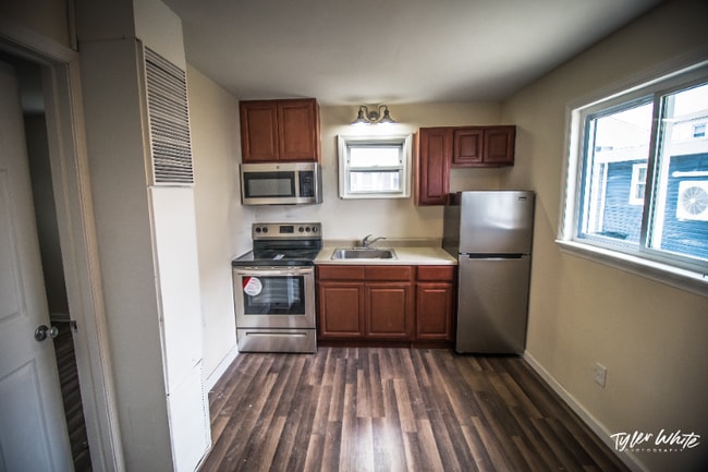 Foto del edificio - 542 W Maple Ave