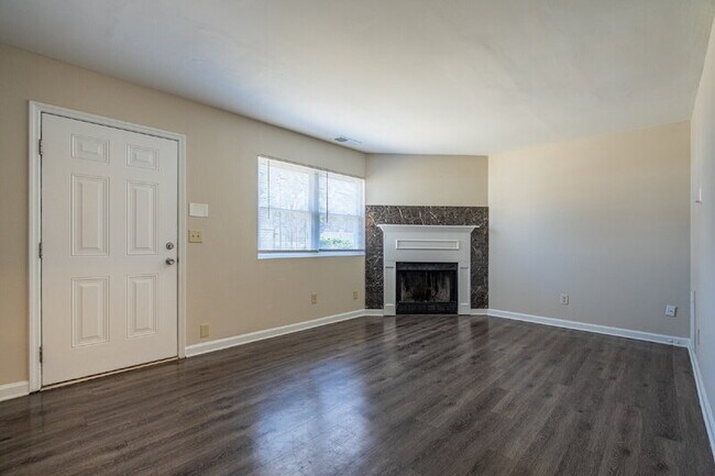 Foto del edificio - 1108 Cousins Rd