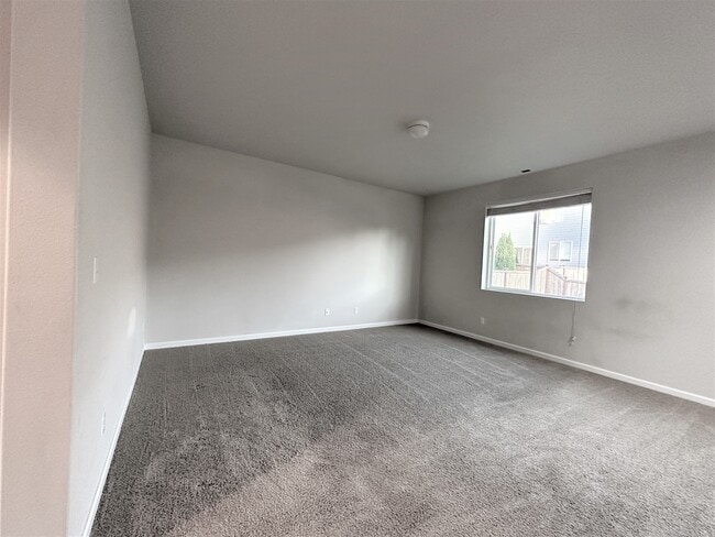 Building Photo - 8921 170th St NE