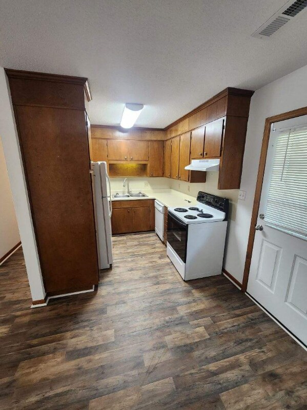 Foto del edificio - 326 Cedar St