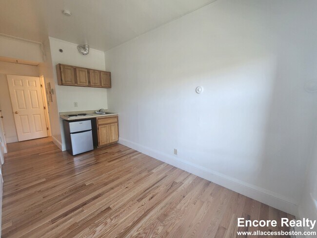 Foto del edificio - 1061 Beacon St