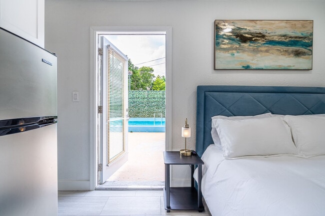 Foto del edificio - 975-977-977 SW 10th St