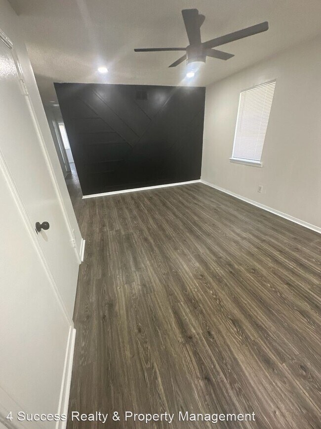 Foto del edificio - 4 br, 1 bath House - 519 N. Fifth