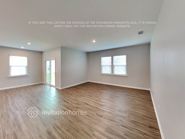 Building Photo - 4074 Ferris Ln