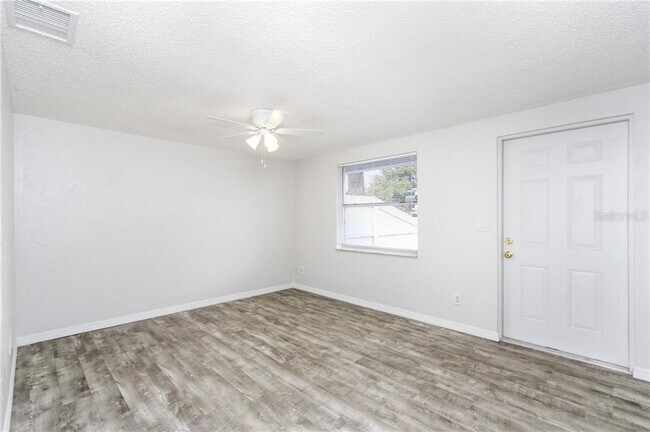 Foto del edificio - 3312 52nd Ave Dr W