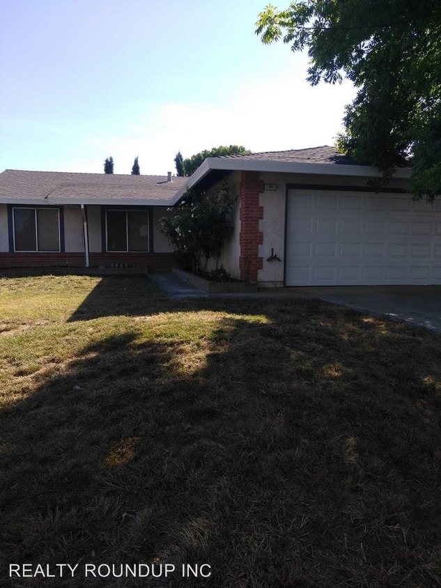 Primary Photo - 71 Del Vista Cir