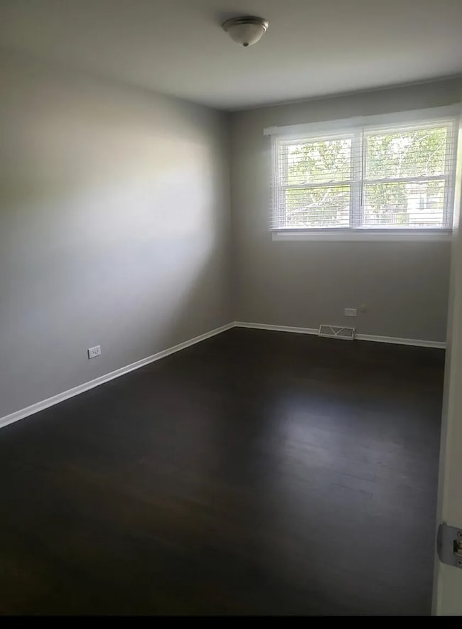 Building Photo - 64 Witchwood Ln