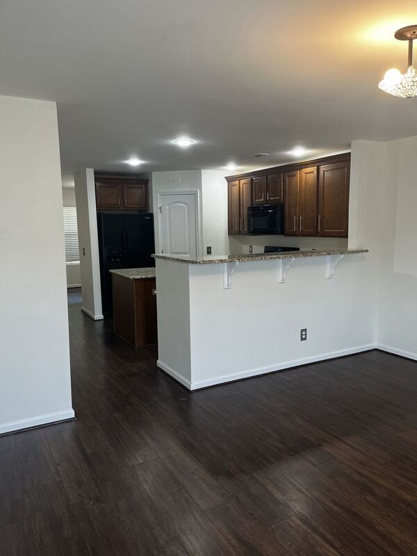 Foto del edificio - 3946 Hoggett Ford Rd