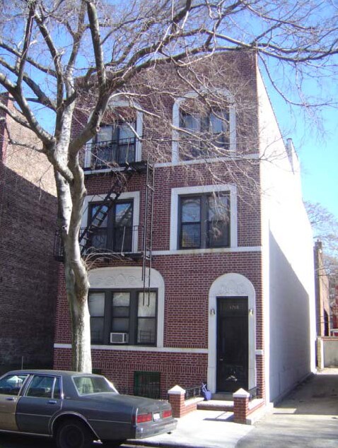 Primary Photo - 1715 E 3rd St