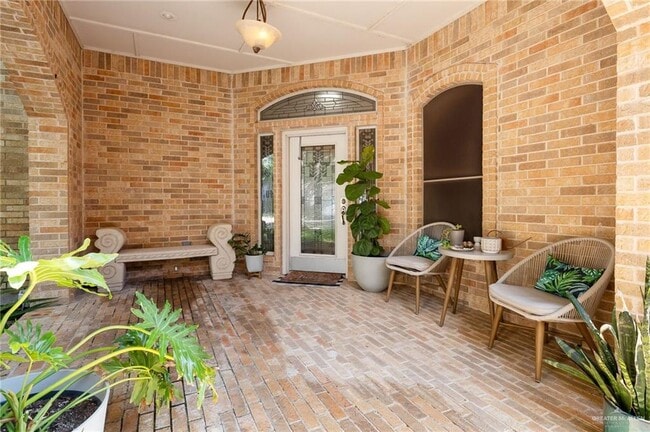 Building Photo - 30 Santa Olivia St