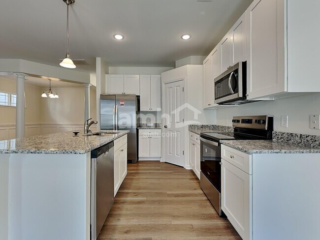 Foto del edificio - 105 Summer Hill Ct
