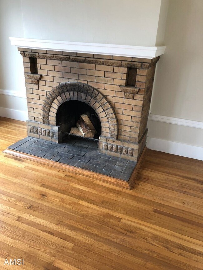 Building Photo - 2 br, 1 bath House - 1545 Balboa