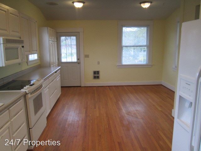 Building Photo - 4 br, 3 bath House - 3320 SE 54th Ave.