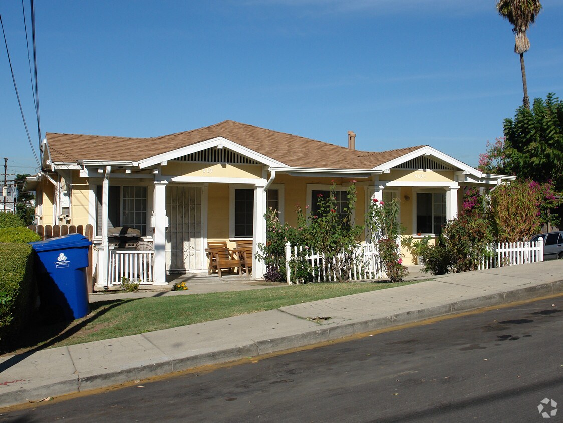 Building Photo - 969 Edgecliffe Dr