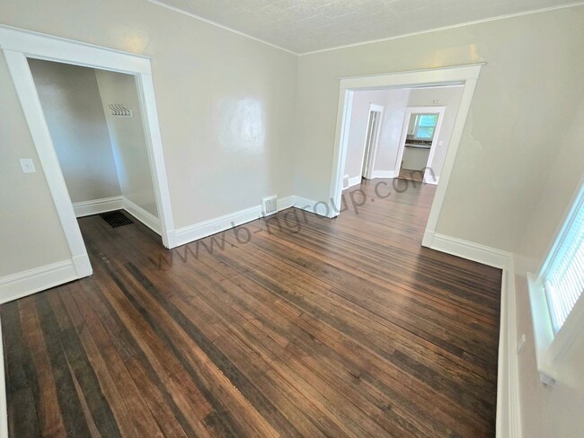 Building Photo - 1808 56th St