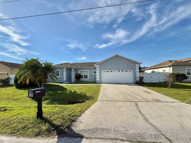 Building Photo - 315 Ashburton Way
