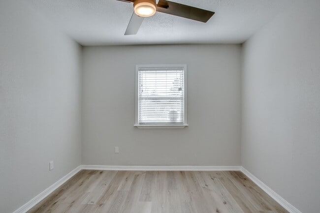 Foto del edificio - Pre Leasing for Fall 2026! 3/2 in Tech Terrace