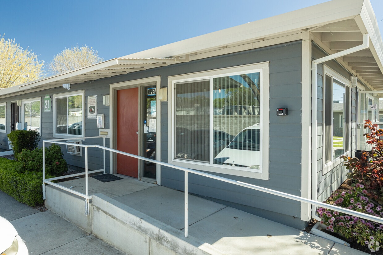 Alamo Garden Apartments - Income Restrictions - 1501 Alamo Dr Vacaville, CA  95687 | Apartments.com