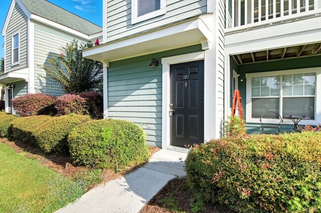 Foto del edificio - NEW PRICE and Half Off First Month's Rent! Nicely Updated Condo in Old South!