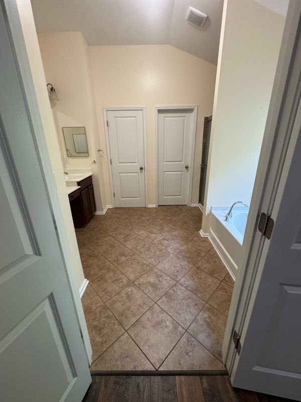 Foto del edificio - 421 Morgans Creek Ct NW