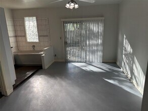Building Photo - 7723 Fondren Rd