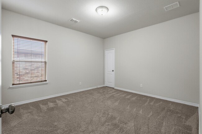 Foto del edificio - 3732 Fossil Tree Ln