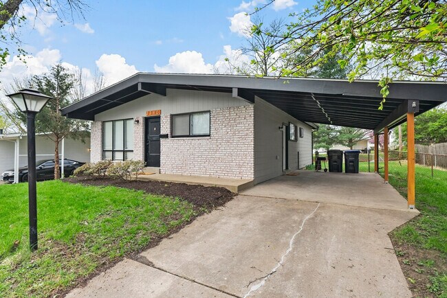 Foto del edificio - 2310 Dove Dr