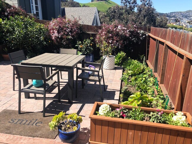 Foto del edificio - 500 Peralta Ave