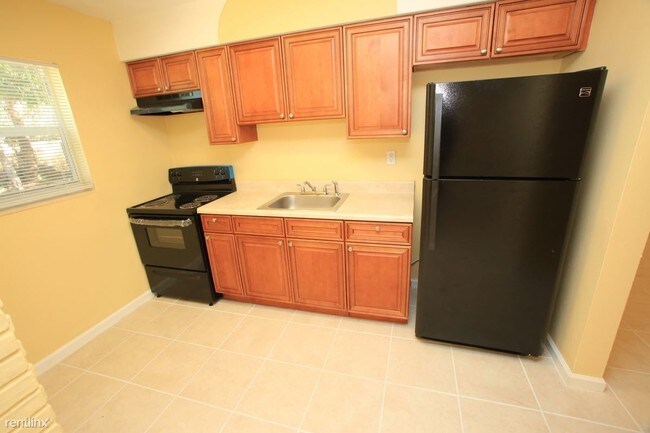 Foto del edificio - 3 br, 1 bath House - 4502 Greenwood Ave