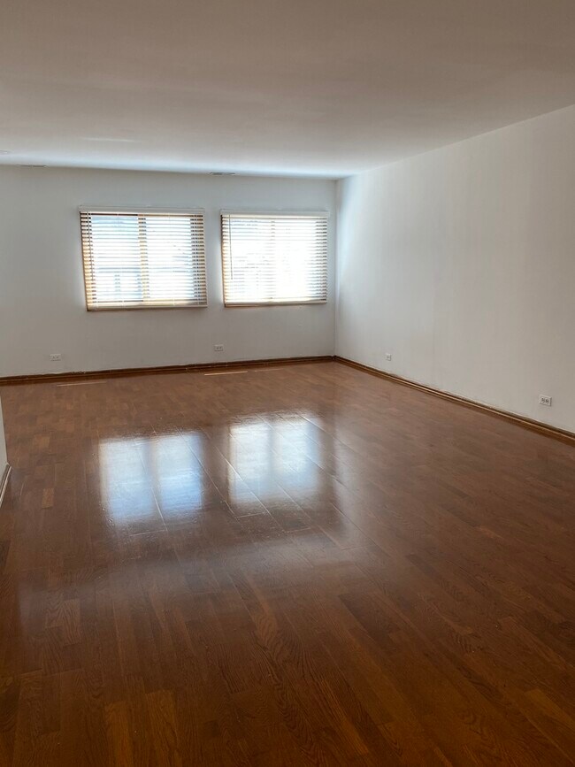 Foto del edificio - 1455 W Fullerton Ave