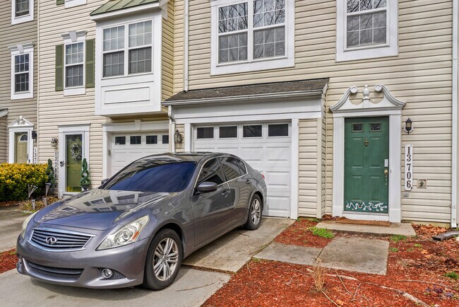 Foto del edificio - 13706 Captain Marbury Ln