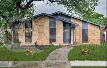 Building Photo - 7310 Chinaberry Rd