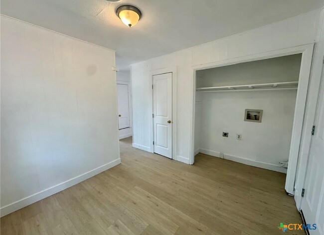 Building Photo - 1101 Hall Ave