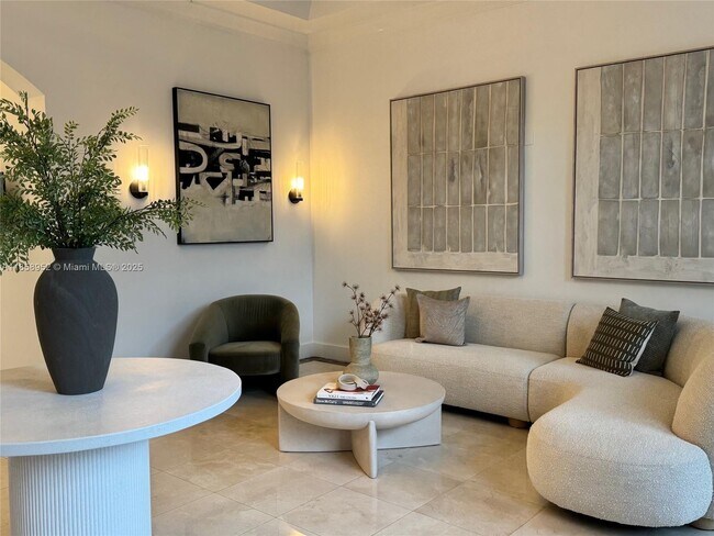 Foto del edificio - 9021 SW 94th St