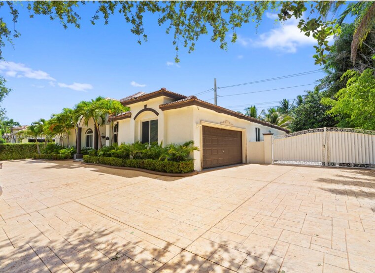 Foto principal - 16601 SW 87th Ct