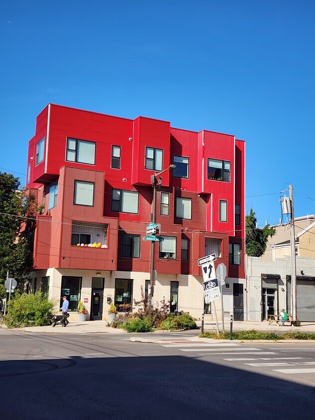 Corner of American & Jefferson - 1500 N American St