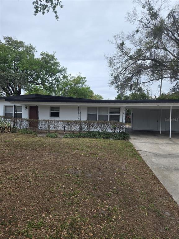 Building Photo - 1500 Roscomare Ave