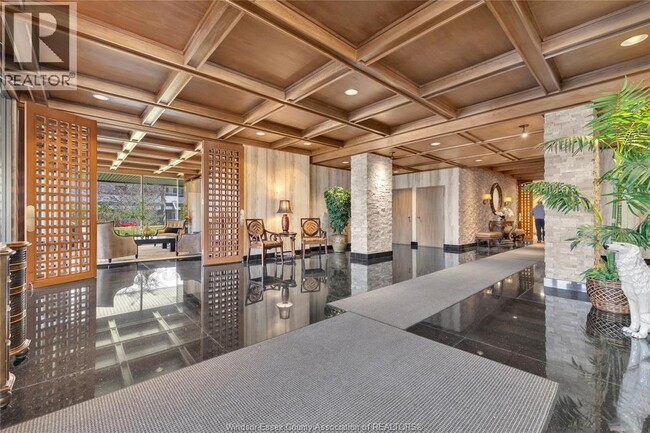 Building Photo - 5125 Riverside Dr E