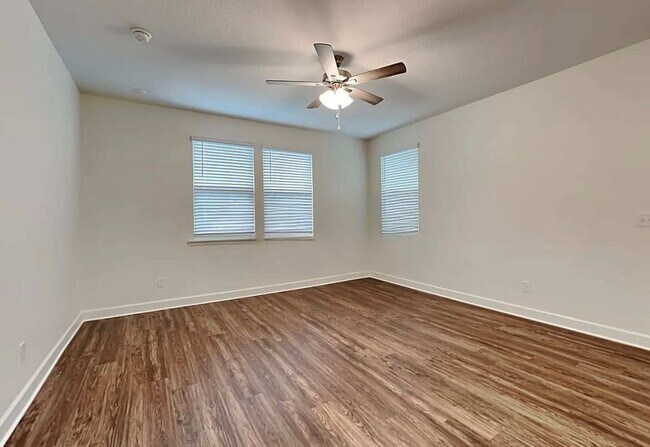 Foto del edificio - 27516 St Andrews Ave