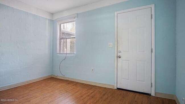 Foto del edificio - 1516 Windle St