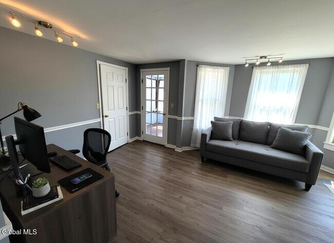 Foto del edificio - 603 1st St