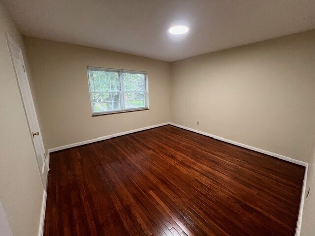 Foto del edificio - 614 Northridge Rd