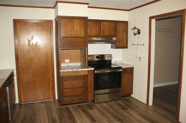 Foto del edificio - 7848 Nashville Rd